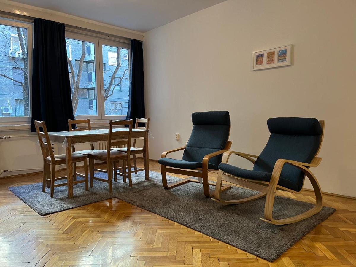 Bauhaus Flat In Amazing Location Apartment